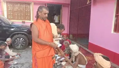 छोटी मठिया में श्रीमद् भागवत महापुराण परायण की पूर्णाहुति पर भव्य भंडारे का आयोजन, महंत जी ने दिए प्रेरक संदेश