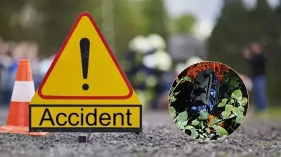 जौनपुर: बारात में जा रही कार खाई में गिरी, तीन बारातियों की मौत, दो गंभीर घायल