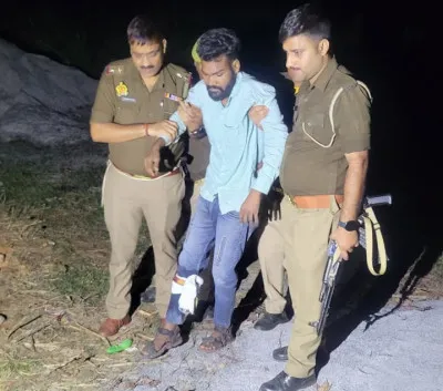 Ballia Encounter: पुलिस मुठभेड़ में हत्यारा अभिनंदन गिरफ्तार, पैर में लगी गोली