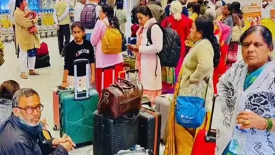 लखनऊ एयरपोर्ट पर दूसरी दिन भी उड़ानों की रफ्तार थमी, यात्रियों को घंटों इंतजार