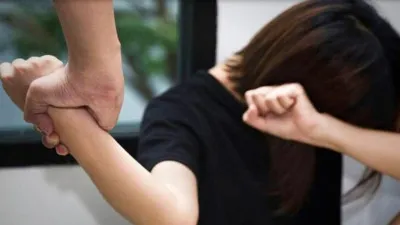 रामपुर: चौराहे पर खड़ी छात्रा से बाइक सवार युवकों की अश्लील हरकतें, दो पर मुकदमा दर्ज