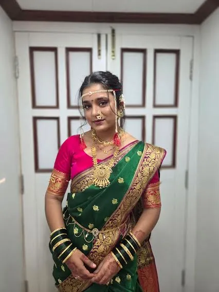 लहराती नौवारी (9-गज) साड़ी और चमकदार नथ: सोनी सब के शो ‘इत्ती सी खुशी’ में पारंपरिक दुल्हन के रूप में दमक उठीं सुम्बुल तौकीर ख़ान