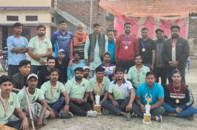 Ballia News : रोमांचक फाइनल में कोपवा की जीत, पियरिया को दी मात