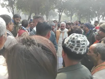 Ballia News: बागीचे के बाहर खेत में मिला वृद्ध का शव, इलाके में हड़कंप, सामने आई अहम जानकारी