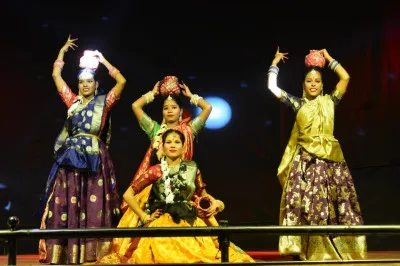 ‘रूप–अरूप’ और ‘मां मुझे टैगोर बना दे’ के नाम रहा संकल्प रंगोत्सव का दूसरा दिन