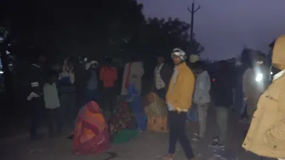 Kaushambi News: ट्रैक्टर पलटने से बड़ा हादसा, दो लोगों की दर्दनाक मौत