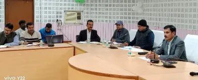 Ballia News : 1.03 लाख मीट्रिक टन धान खरीद का लक्ष्य, क्रय केंद्रों के अधिकारियों को DM की सख्त चेतावनी