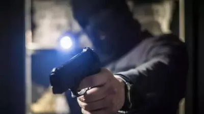 बाराबंकी: पुरानी रंजिश में युवक पर चली ताबड़तोड़ गोलियां, पुलिस जांच में जुटी