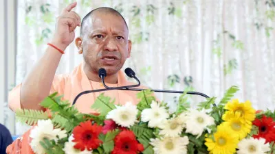 ग्रामीण चौकीदार से लेकर फॉरेंसिक तक CM योगी का विजन, पुलिस को ‘सुपर स्ट्रॉन्ग’ बनाने का मास्टर प्लान