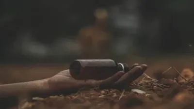 बरेली: शादी से किया इनकार, प्रेमी की दुकान के सामने युवती ने निगला जहर