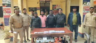 बलिया में बुढ़वा शिव मंदिर समेत कई स्थानों पर हुई चोरियों का खुलासा, पांच शातिर गिरफ्तार