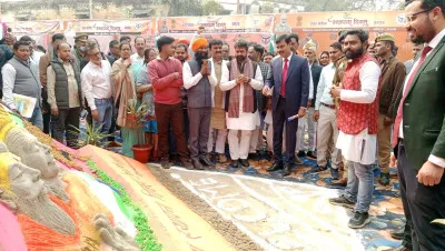 उत्तर प्रदेश स्थापना दिवस पर बलिया में उत्सव, विकास और सांस्कृतिक रंग