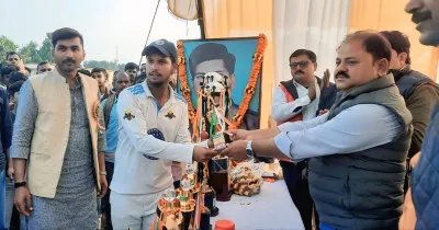 बलिया: स्व. शिवकुमार सिंह स्मृति राज्य स्तरीय क्रिकेट प्रतियोगिता में पटना को हराकर चंदौली सेमीफाइनल में