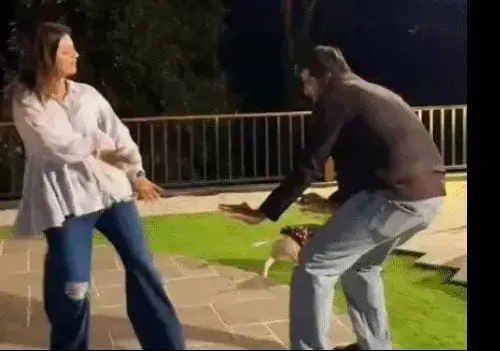 कच्चा बादाम गर्ल के बॉयफ्रेंड आकाश संसंवाल ट्रोल, गिरफ्तारी के बाद सोशल मीडिया पर बढ़े फॉलोअर्स