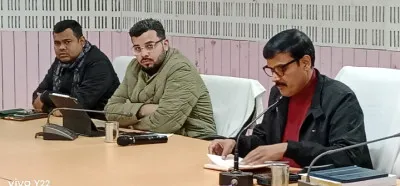 बलिया: सीएम डैशबोर्ड समीक्षा में डीएम सख्त, तीन एसडीएम और एक बीडीओ का वेतन रोका