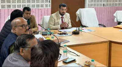 बलिया में शिक्षा विभाग की समीक्षा: अहम बिंदुओं पर फोकस, CDO ने इस खंड शिक्षा अधिकारी का वेतन रोका