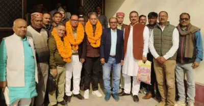 राजकीय आयुर्वेदिक एवं यूनानी फार्मासिस्ट संघ बलिया का हुआ चुनाव, देवेन्द्र नाथ तिवारी बने अध्यक्ष