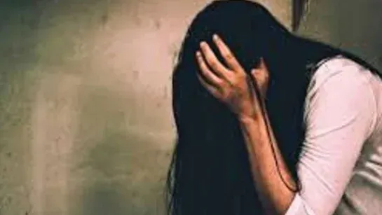 गढ़वा: शादी का झांसा देकर संबंध, गर्भवती प्रेमिका को जहरीला गोलगप्पा खिलाकर हत्या की कोशिश, आरोपी गिरफ्तार