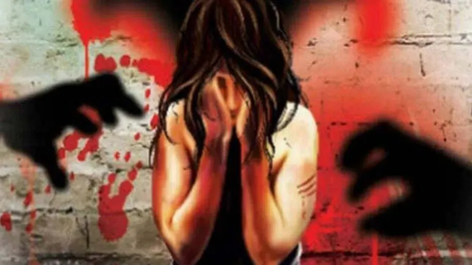 वाराणसी: मोबाइल बनवाने के बहाने युवती को ले गई सहेली, गंगा किनारे नशीली चाय पिलाकर पांच युवकों ने किया सामूहिक दुष्कर्म