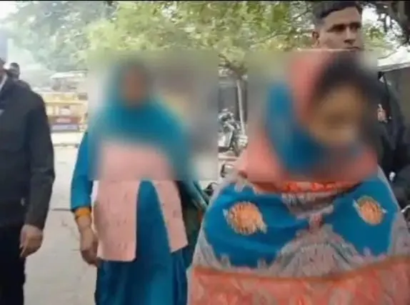 मुरादाबाद-रामपुर की दो युवतियों ने साथ रहने का फैसला किया, बयान के बाद एक साथ गईं