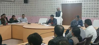 नो-मैपिंग मामलों की धीमी प्रगति पर बलिया डीएम नाराज़, अधिकारियों को सख्त चेतावनी