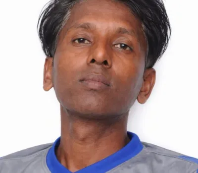 Ballia News : घर में फंदे से लटकता मिला युवक का शव, परिवार में मचा कोहराम