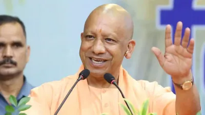 होली पर सीएम योगी ने दी प्रदेशवासियों को शुभकामनाएं, कहा– योजनाओं की घोषणा नहीं, प्रभावी क्रियान्वयन सरकार की प्राथमिकता