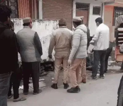 गोरखपुर: बलिया के युवक ने प्रेमिका के मोहल्ले के पास की आत्महत्या, मोबाइल पर बनाया वीडियो; जांच में जुटी पुलिस