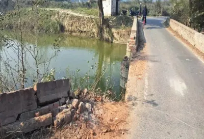 बलिया में दर्दनाक हादसा: बाइक समेत नहर में गिरे सगे भाई, एक की मौत