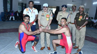 Badaun News : पुलिस खेल प्रतियोगिता का शुभारंभ, पहले दिन हुई फ्री स्टाइल कुश्ती