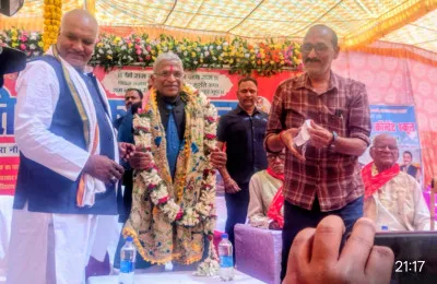 जेपी के गांव में हनुमान मंदिर प्राण प्रतिष्ठा यज्ञ में शामिल हुए हरिवंश, समाज सेवा करने वालों को बताया महान