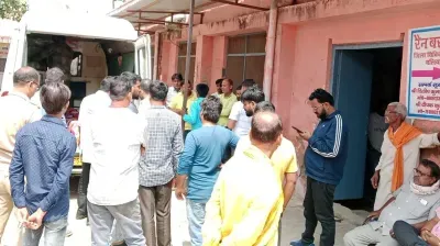 बलिया में पारिवारिक विवाद में महिला पर खौलता पानी फेंका, वाराणसी रेफर