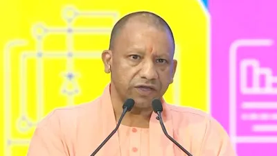 आजमगढ़ दौरे पर सीएम योगी का सपा पर हमला, बोले- विकास को सिर्फ सैफई तक सीमित रखती है पार्टी