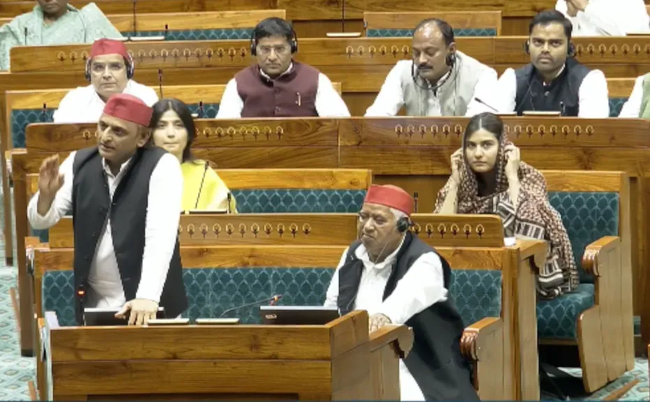 लखनऊ : महिला आरक्षण बिल पर सपा का रुख बना सियासी बहस का केंद्र, अखिलेश के सामने बड़ी चुनौती