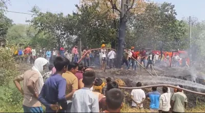 बलिया में सिलेंडर फटने से चार झोपड़ियां जलीं, 28 अप्रैल को बेटी की शादी वाले परिवार पर संकट