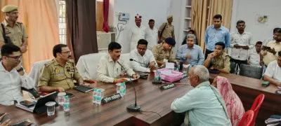 सम्पूर्ण समाधान दिवस में डीएम-एसपी ने सुनीं जनसमस्याएं, 150 में 10 मामलों का मौके पर निस्तारण