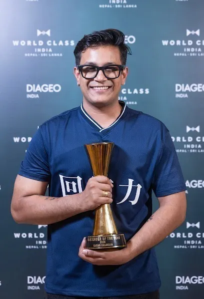 एक बार फिर इंदौर का नाम रोशन, करण धनेलिया बने ‘बारटेंडर ऑफ द ईयर 2026’