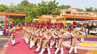 Ballia News : 343 रिक्रूट आरक्षियों की दीक्षांत परेड संपन्न, डीएम ने दिलाई पद एवं गोपनीयता की शपथ