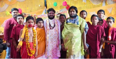 बलिया के गंगा घाट पर श्री लक्ष्मी नारायण महायज्ञ में उमड़ी श्रद्धा, श्रीराम विवाह झांकी ने बांधा समां