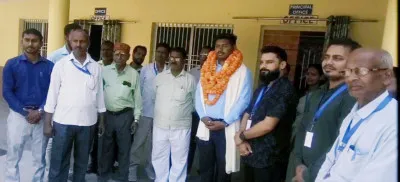 यूपीपीसीएस में 113वीं रैंक पाने वाले पूर्व छात्र राकेश प्रजापति को एमटीसीएस ने किया सम्मानित