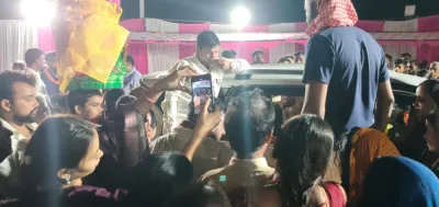 बलिया में दर्दनाक हादसे के बीच हुई शादी, छोटे भाई की मौत के बाद एंबुलेंस से पहुंचा दूल्हा