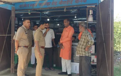 Ballia Crime News : इलेक्ट्रॉनिक दुकान में नकब लगाकर लाखों की चोरी, जांच में जुटी पुलिस