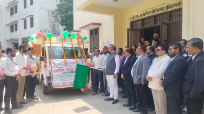 बलिया में 9 मई को लगेगी राष्ट्रीय लोक अदालत, प्रचार वाहन को दिखाई गई हरी झंडी