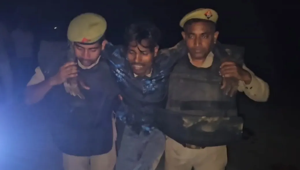 बहराइच में मासूम बच्ची की हत्या का आरोपी मुठभेड़ में गिरफ्तार, पुलिस पर की फायरिंग
