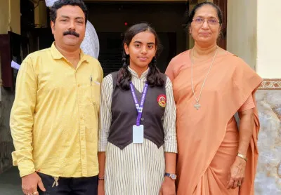 Ballia News : होली क्रॉस स्कूल की छात्रा एंद्री कुमार ने ICSE में 98% अंक हासिल किए