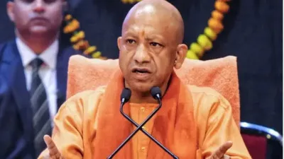 UP News: 38 आईएएस अधिकारियों के तबादले, कई जिलों में नए डीएम तैनात