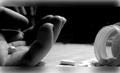 मां ने चार बच्चों को जहर देकर खुद भी की आत्महत्या, दो बच्चों की मौत, दो की हालत गंभीर