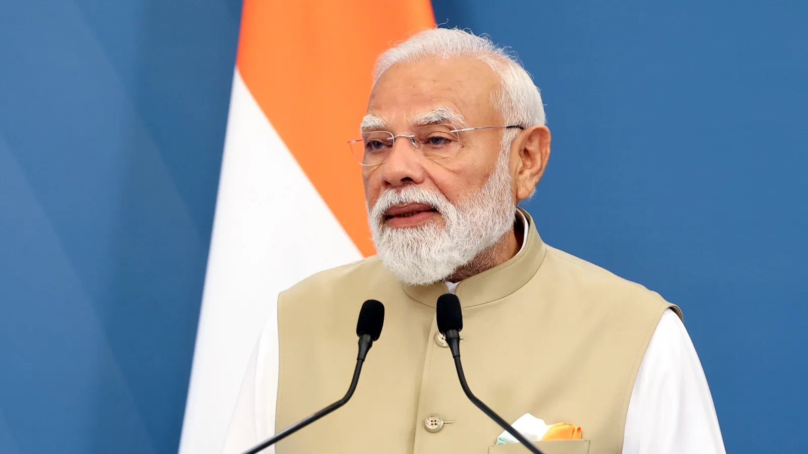सबसे लंबे समय तक लगातार प्रधानमंत्री रहने की उपलब्धि पर मोदी को मिली बधाइयां