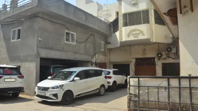 बरेली में कारोबारी आशुतोष अग्रवाल के ठिकानों पर ईडी की 40 घंटे तक जांच, वित्तीय दस्तावेज और डिजिटल उपकरण खंगाले