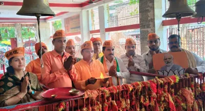 पीएम मोदी के 12 वर्ष पूर्ण होने पर भाजपा कार्यकर्ताओं ने किया हवन-पूजन, दीर्घायु की कामना